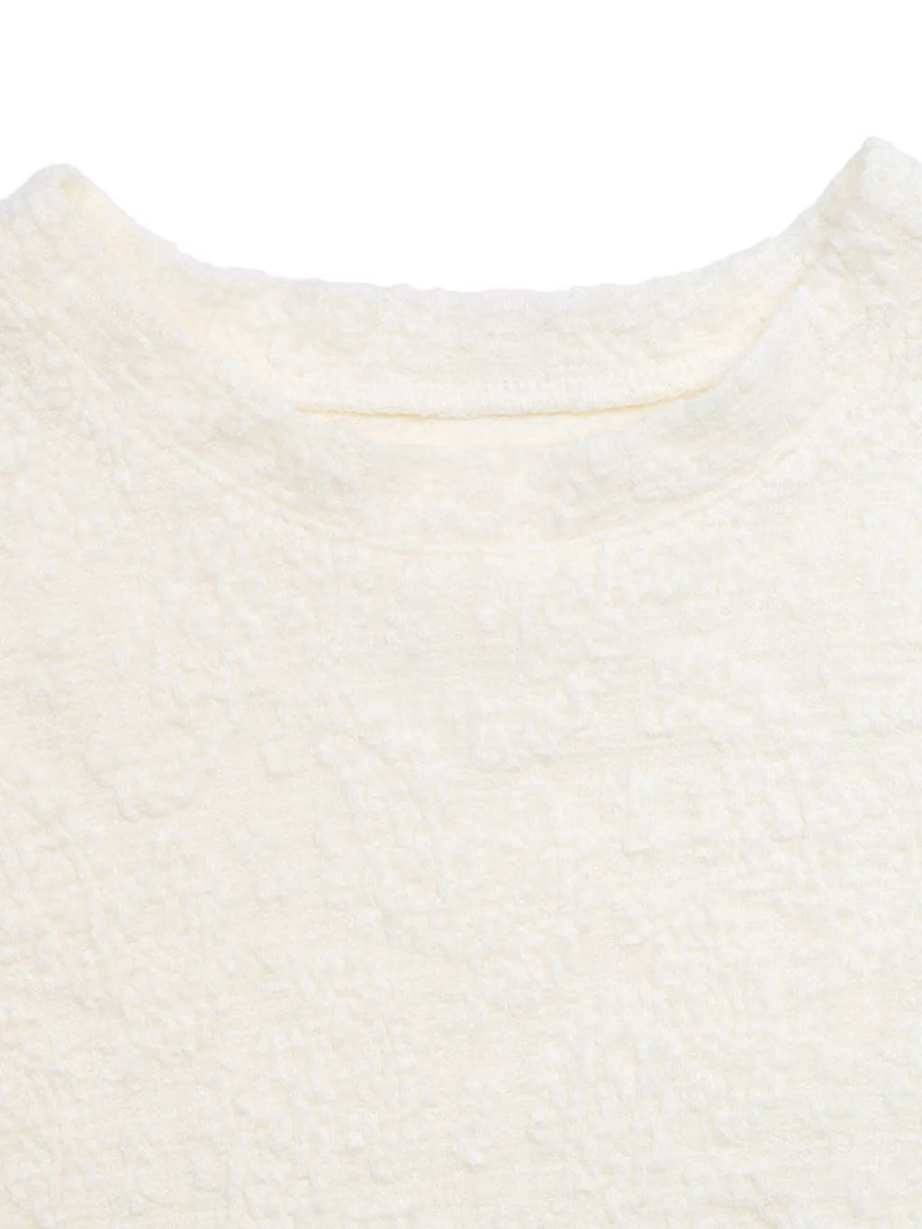 Textured paisley pattern casual T-shirt from Trendsi, showcasing a comfortable tops design with intricate paisley fabric detail.