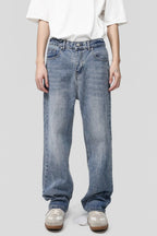 Baggy denim jeans with multiple pockets from Plush Fashion Shop, featuring a relaxed fit and classic blue wash.