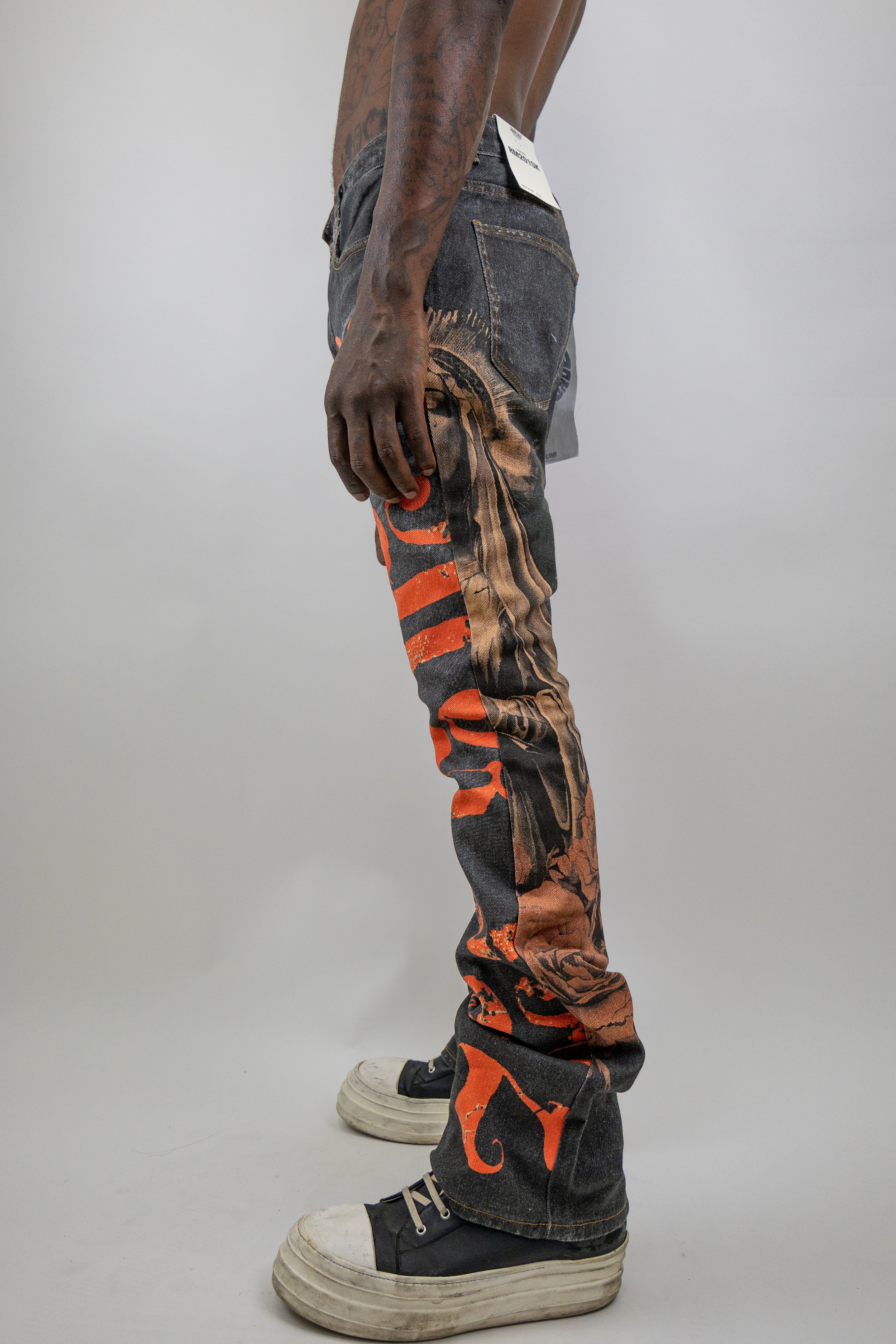 RM201SK - Graphic Printed Stacked Jeans