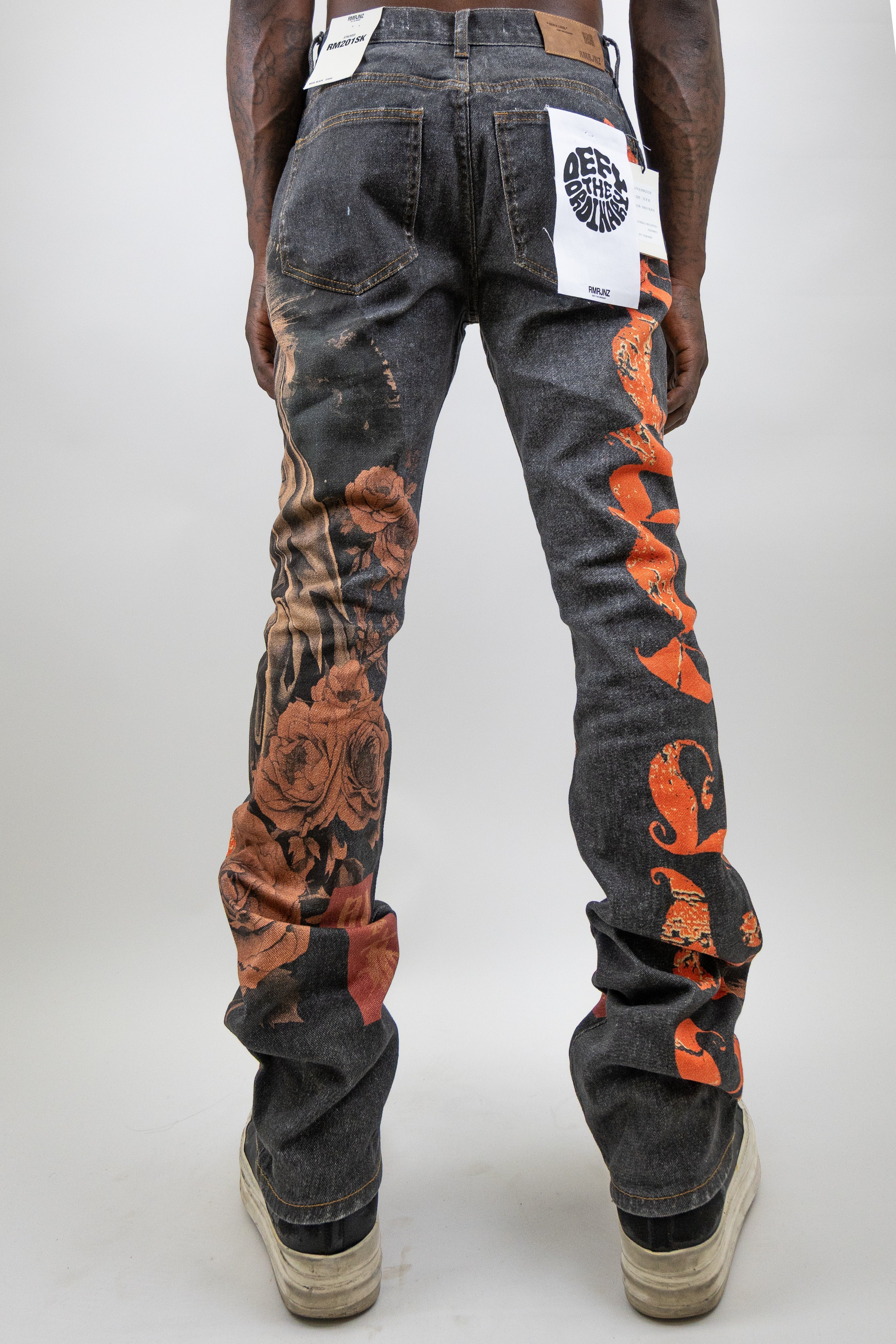 RM201SK - Graphic Printed Stacked Jeans