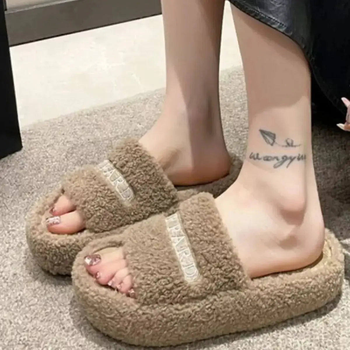 Fuzzy open-toe faux fur slippers for women by Plush Fashion Hub, featuring plush material and cozy design.
