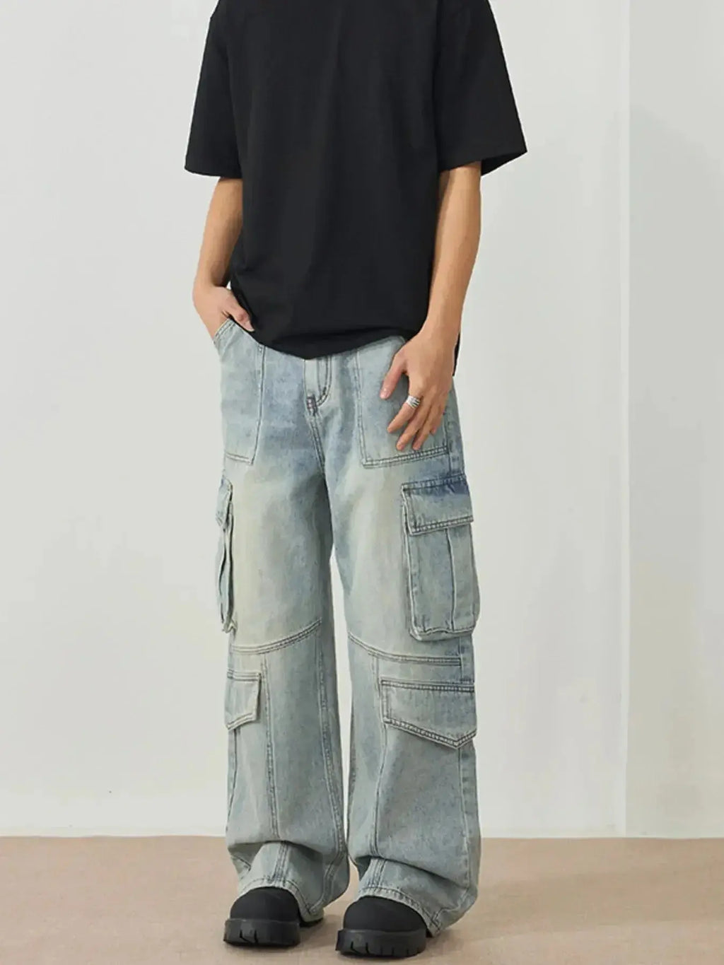 Men's Wash Wide Leg Cargo Jeans - Plush Fashion Hub