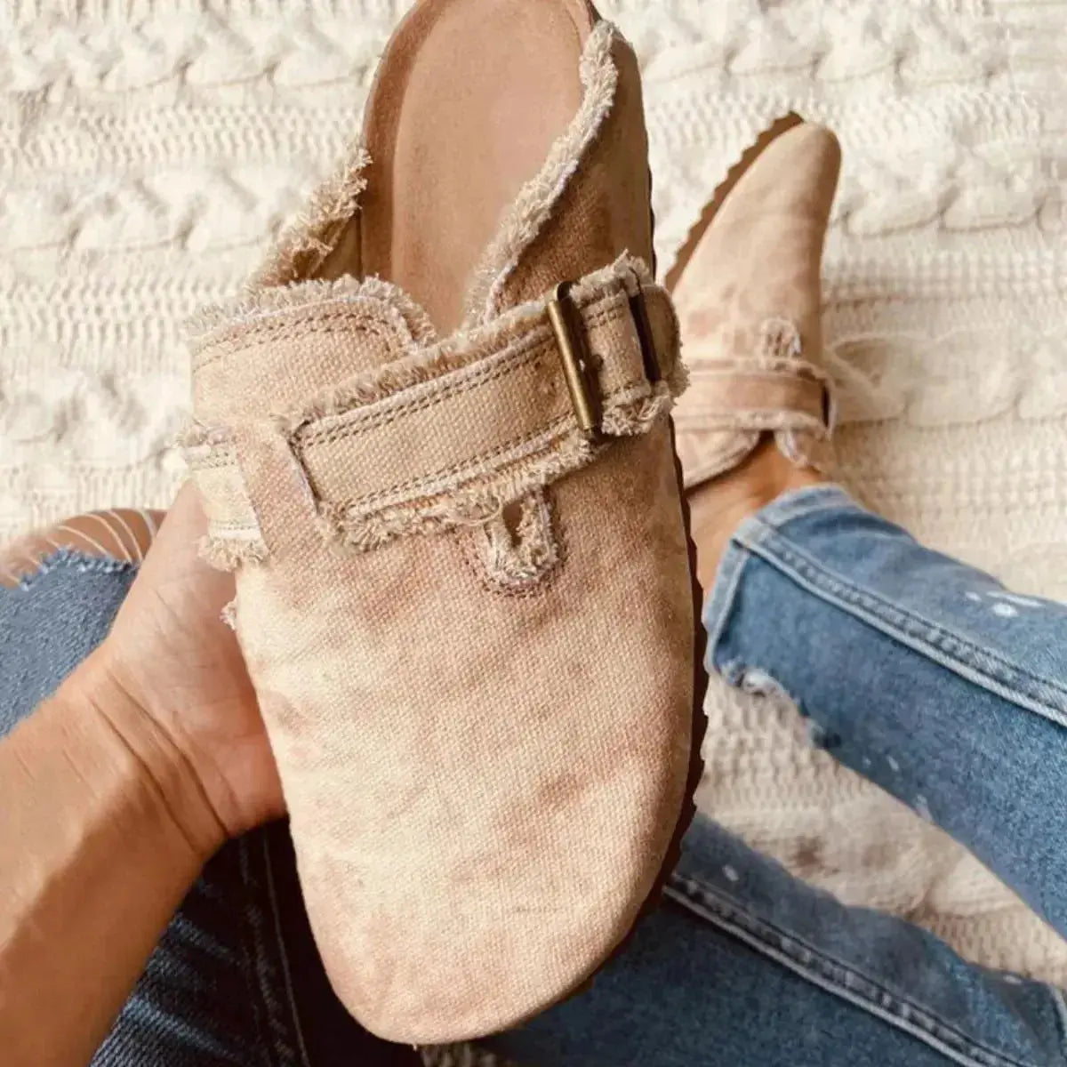 Women's round toe flat loafers by Plush Fashion Hub, casual slip-on shoes with comfortable, versatile design for everyday wear.
