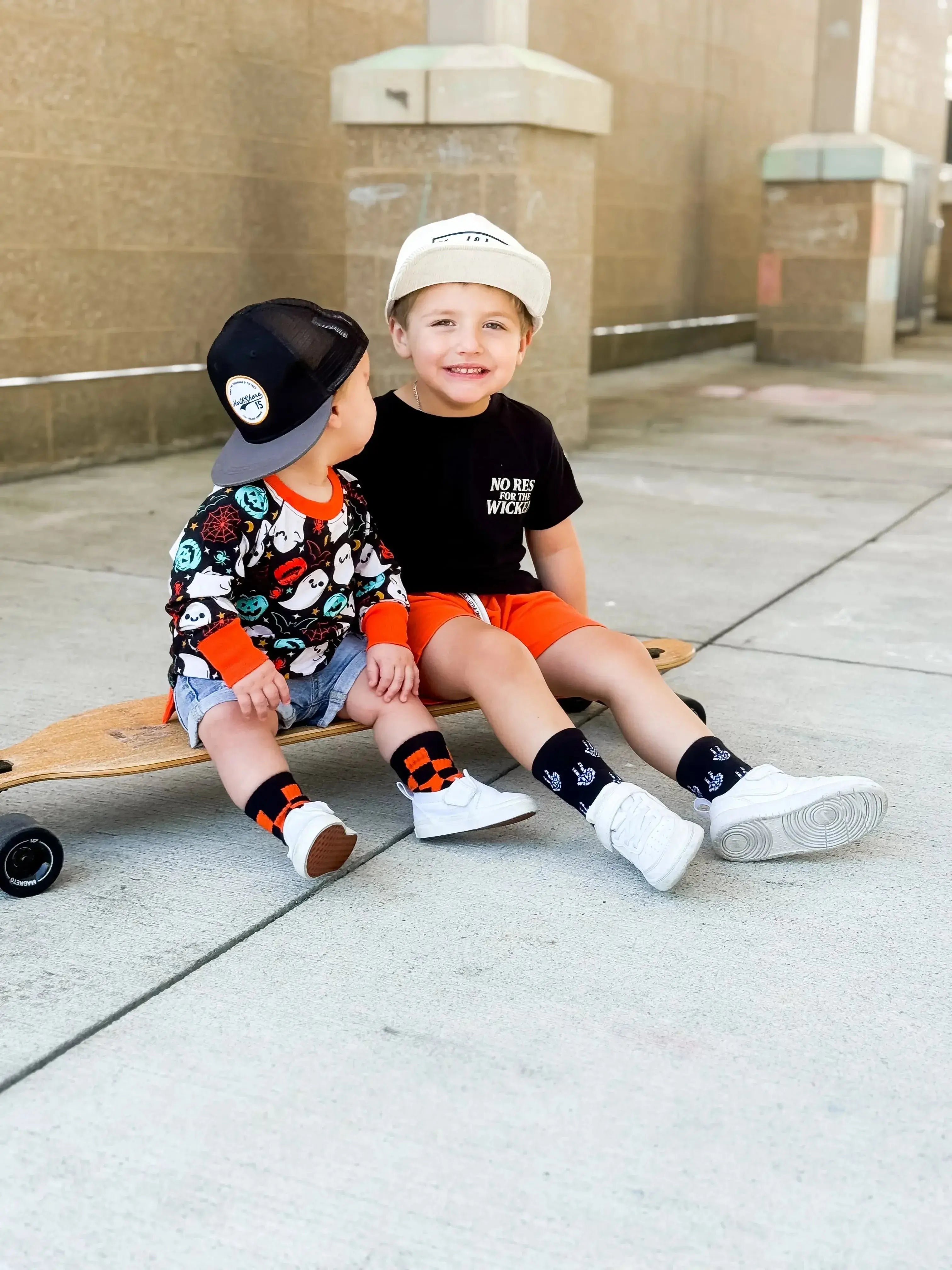 Skelly Socks - Plush Fashion Hub