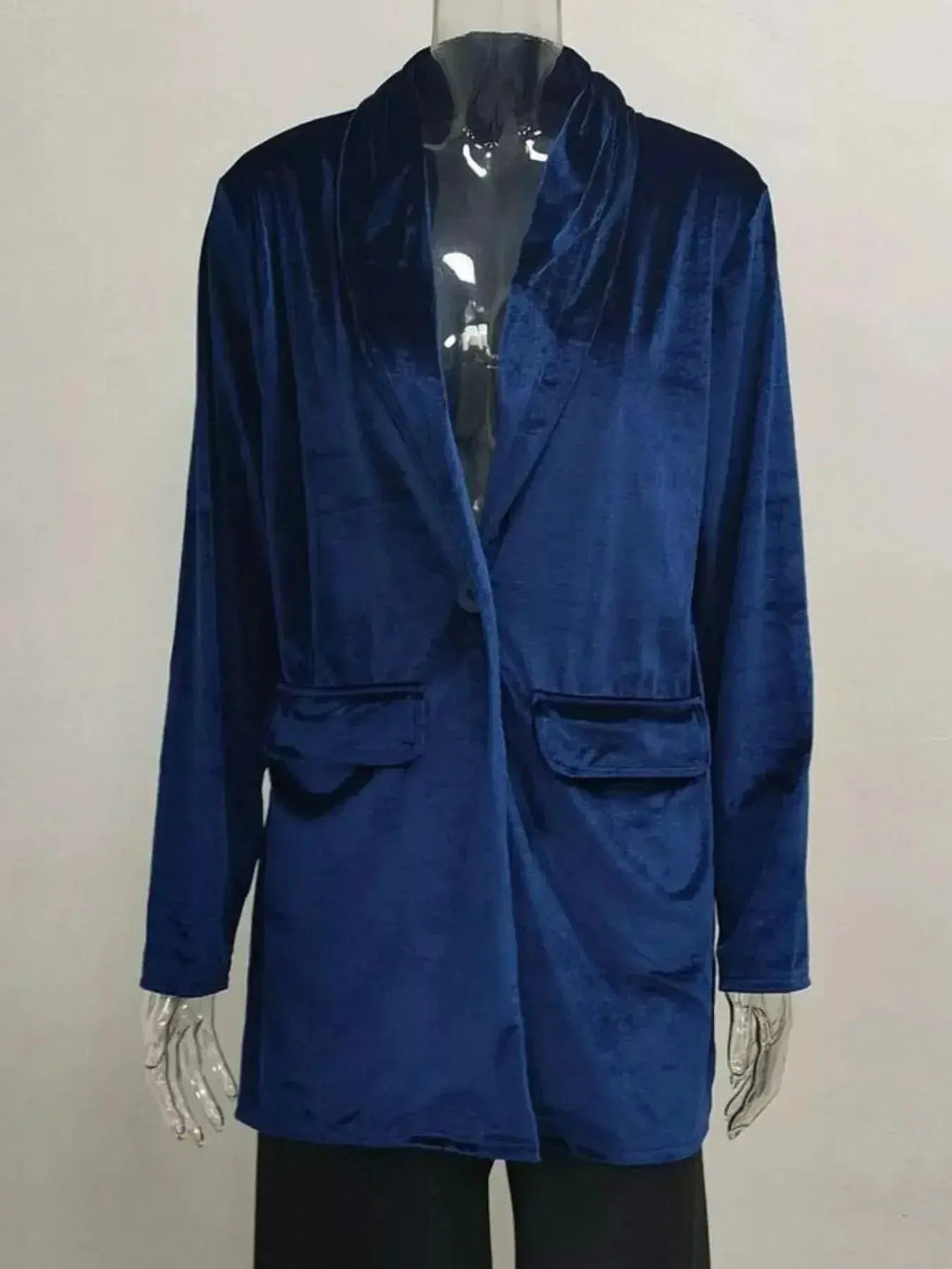 Velvet lightweight coat with a single button in a minimalist design, featuring smooth texture and tailored fit from Trendsi.
